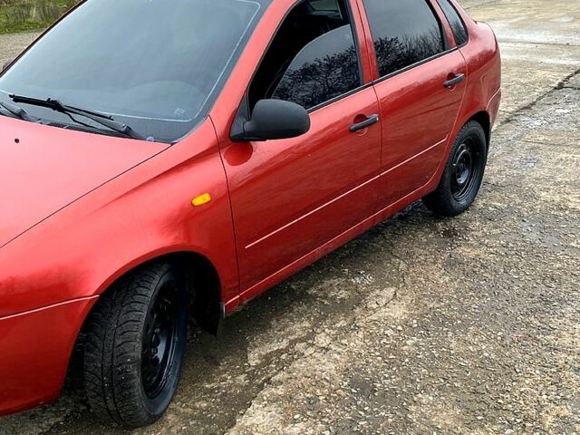Червоний ВАЗ Kalina, об'ємом двигуна 1.6 л та пробігом 197 тис. км за 2350 $, фото 4 на Automoto.ua