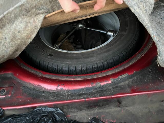 Красный ВАЗ Калина, объемом двигателя 1.6 л и пробегом 115 тыс. км за 2400 $, фото 11 на Automoto.ua