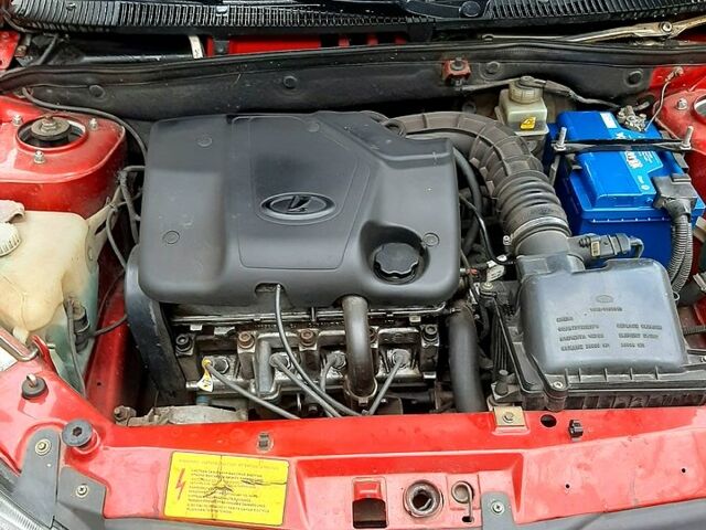 Красный ВАЗ Калина, объемом двигателя 1.6 л и пробегом 124 тыс. км за 2800 $, фото 8 на Automoto.ua