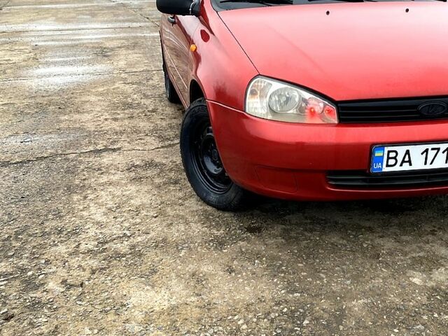 Червоний ВАЗ Kalina, об'ємом двигуна 1.6 л та пробігом 197 тис. км за 2350 $, фото 1 на Automoto.ua