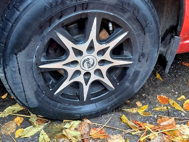 Красный ВАЗ Калина, объемом двигателя 1.6 л и пробегом 124 тыс. км за 2800 $, фото 12 на Automoto.ua