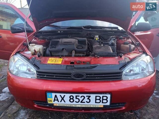 Красный ВАЗ Калина, объемом двигателя 1.6 л и пробегом 40 тыс. км за 3200 $, фото 3 на Automoto.ua