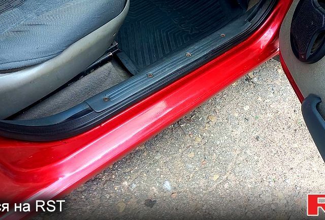 Красный ВАЗ Kalina, объемом двигателя 1.6 л и пробегом 0 тыс. км за 2500 $, фото 7 на Automoto.ua