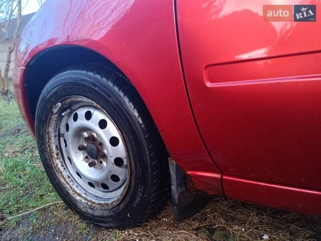 Красный ВАЗ Калина, объемом двигателя 1.6 л и пробегом 40 тыс. км за 3200 $, фото 5 на Automoto.ua