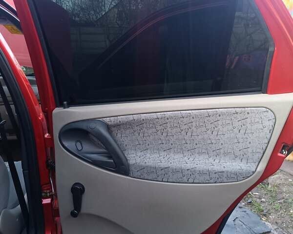 Красный ВАЗ Калина, объемом двигателя 1.6 л и пробегом 40 тыс. км за 3200 $, фото 19 на Automoto.ua