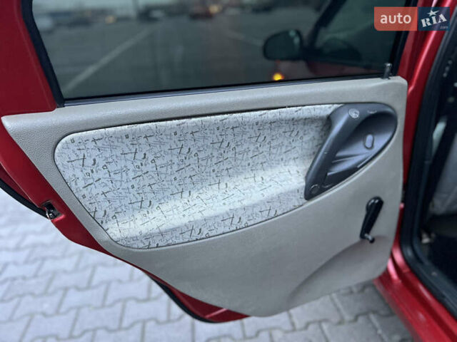 Красный ВАЗ Калина, объемом двигателя 1.6 л и пробегом 208 тыс. км за 1850 $, фото 17 на Automoto.ua