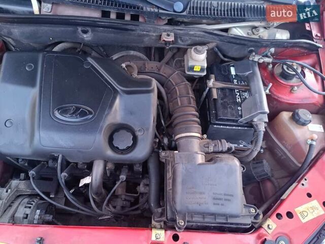 Красный ВАЗ Калина, объемом двигателя 1.6 л и пробегом 40 тыс. км за 3200 $, фото 10 на Automoto.ua