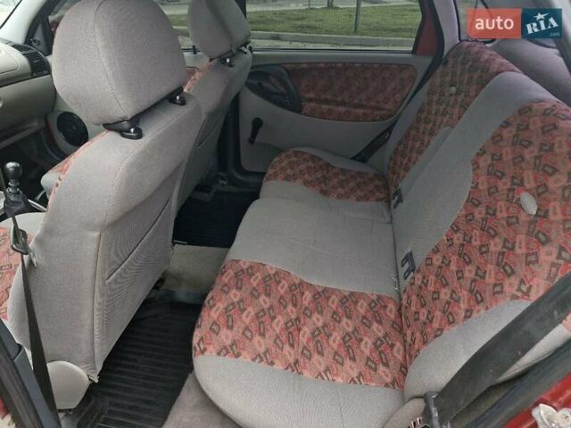 Красный ВАЗ Калина, объемом двигателя 1.4 л и пробегом 109 тыс. км за 3499 $, фото 22 на Automoto.ua