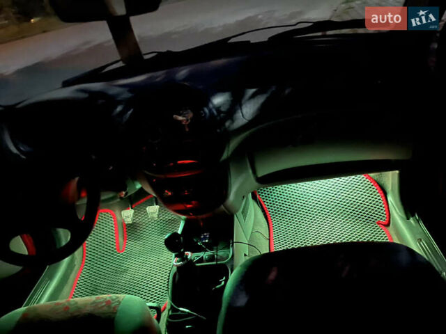 Красный ВАЗ Калина, объемом двигателя 1.39 л и пробегом 217 тыс. км за 2200 $, фото 30 на Automoto.ua