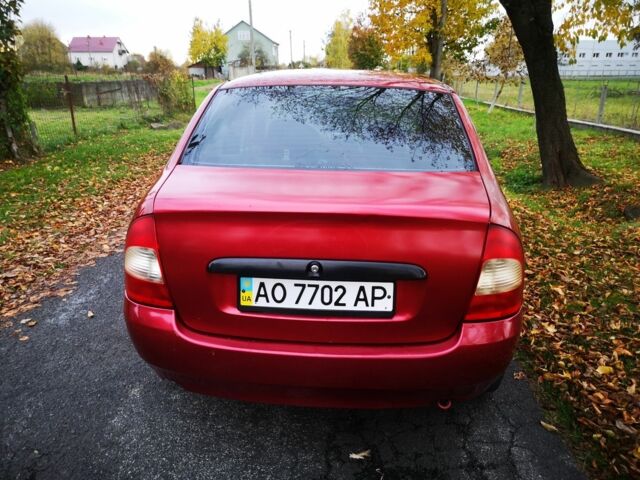 Красный ВАЗ Калина, объемом двигателя 1 л и пробегом 200 тыс. км за 1400 $, фото 3 на Automoto.ua