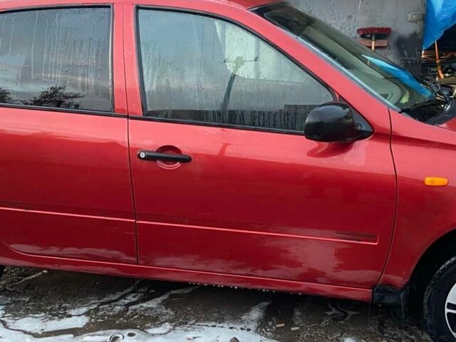 ВАЗ Калина 2008 в Павлограде на Automoto.ua Красный ВАЗ Калина, объемом двигателя 1.4 л и пробегом 210 тыс. км за 1557 $, фото 2 на Automoto.ua