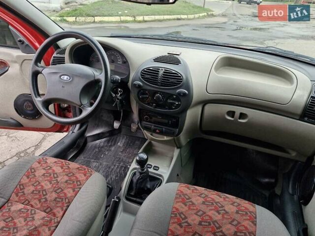 Красный ВАЗ Калина, объемом двигателя 1.4 л и пробегом 109 тыс. км за 3499 $, фото 18 на Automoto.ua