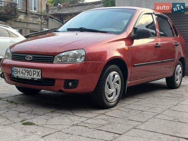 Красный ВАЗ Калина, объемом двигателя 1.6 л и пробегом 111 тыс. км за 2800 $, фото 2 на Automoto.ua