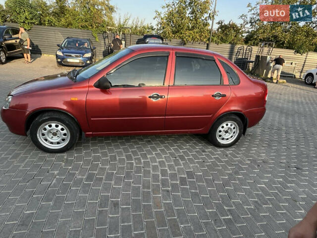 Красный ВАЗ Калина, объемом двигателя 1.39 л и пробегом 217 тыс. км за 2200 $, фото 3 на Automoto.ua