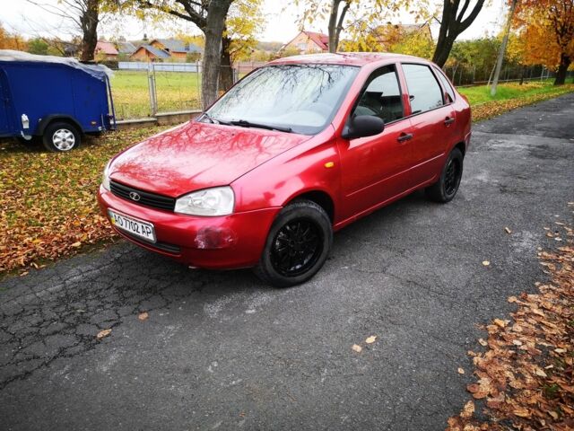 Красный ВАЗ Калина, объемом двигателя 1 л и пробегом 200 тыс. км за 1400 $, фото 1 на Automoto.ua