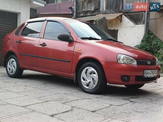 Красный ВАЗ Калина, объемом двигателя 1.6 л и пробегом 111 тыс. км за 2800 $, фото 1 на Automoto.ua