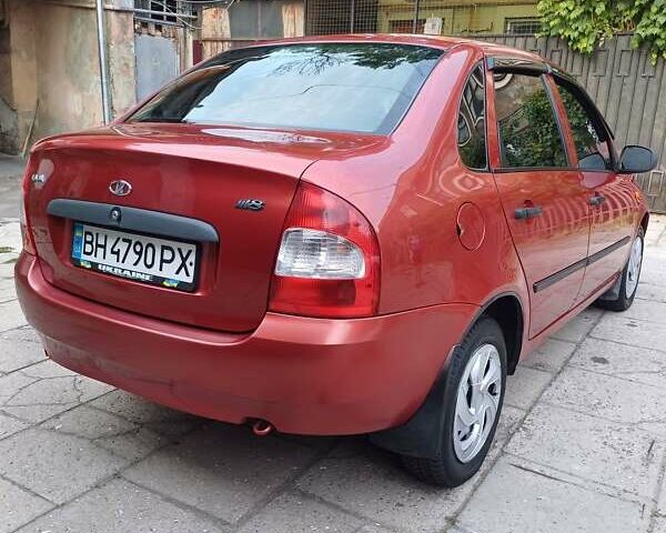 Красный ВАЗ Калина, объемом двигателя 1.6 л и пробегом 111 тыс. км за 2800 $, фото 3 на Automoto.ua