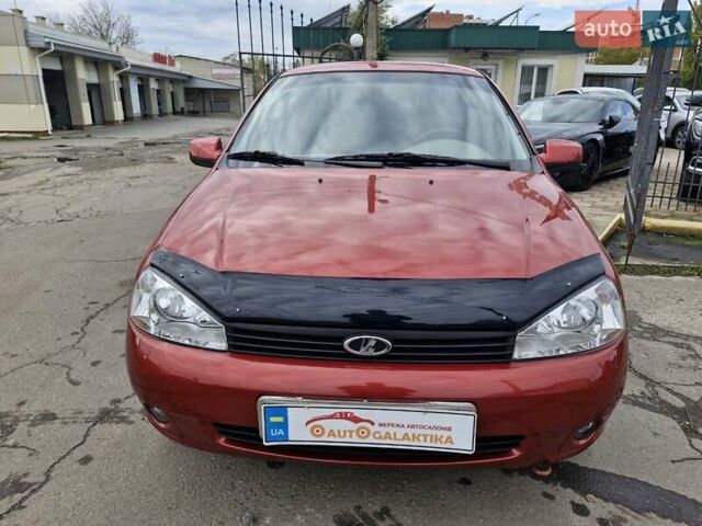 Красный ВАЗ Калина, объемом двигателя 1.4 л и пробегом 109 тыс. км за 3499 $, фото 1 на Automoto.ua