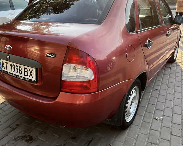 Красный ВАЗ Калина, объемом двигателя 1.39 л и пробегом 217 тыс. км за 2200 $, фото 13 на Automoto.ua