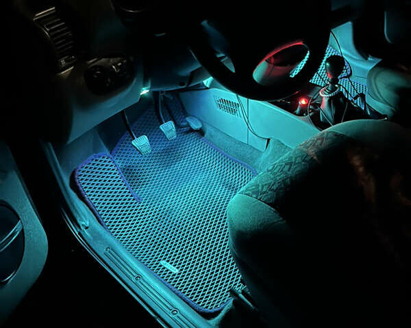 Красный ВАЗ Калина, объемом двигателя 1.39 л и пробегом 217 тыс. км за 2200 $, фото 29 на Automoto.ua