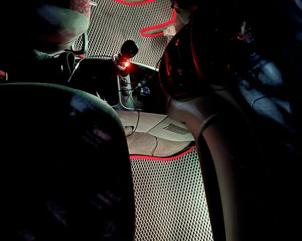 Красный ВАЗ Калина, объемом двигателя 1.39 л и пробегом 217 тыс. км за 2200 $, фото 26 на Automoto.ua