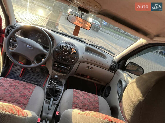 Красный ВАЗ Калина, объемом двигателя 1.39 л и пробегом 217 тыс. км за 2200 $, фото 8 на Automoto.ua