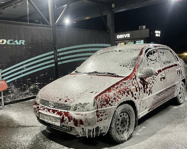 Червоний ВАЗ Калина, об'ємом двигуна 1.6 л та пробігом 160 тис. км за 2000 $, фото 2 на Automoto.ua