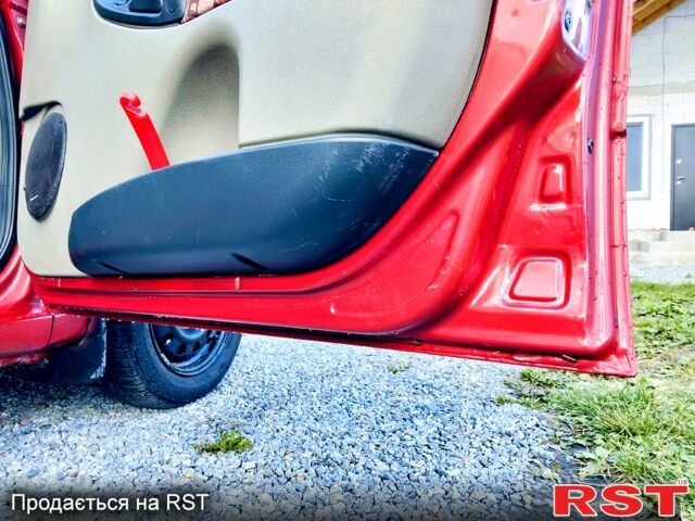 Червоний ВАЗ Kalina, об'ємом двигуна 1.6 л та пробігом 200 тис. км за 1700 $, фото 7 на Automoto.ua