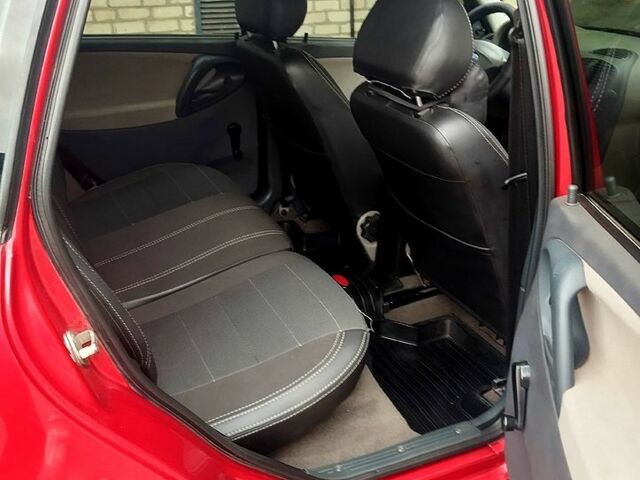 Красный ВАЗ Kalina, объемом двигателя 1.4 л и пробегом 0 тыс. км за 2700 $, фото 9 на Automoto.ua