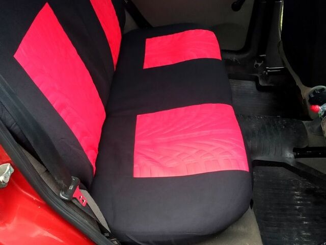 Красный ВАЗ Kalina, объемом двигателя 1.6 л и пробегом 155 тыс. км за 1500 $, фото 3 на Automoto.ua