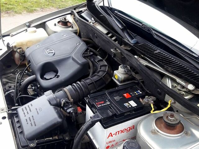 ВАЗ Kalina, объемом двигателя 1.6 л и пробегом 95 тыс. км за 2999 $, фото 5 на Automoto.ua