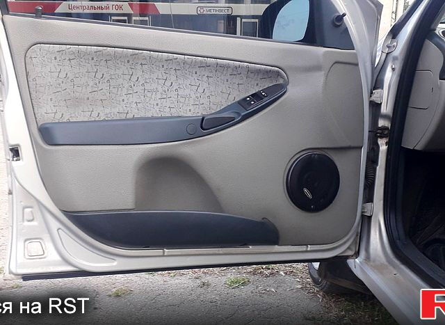 ВАЗ Kalina, об'ємом двигуна 1.6 л та пробігом 182 тис. км за 2400 $, фото 6 на Automoto.ua