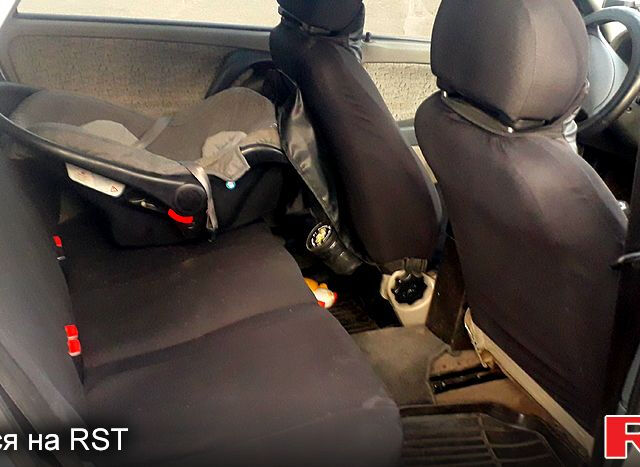 ВАЗ Kalina, об'ємом двигуна 1.6 л та пробігом 182 тис. км за 2400 $, фото 1 на Automoto.ua