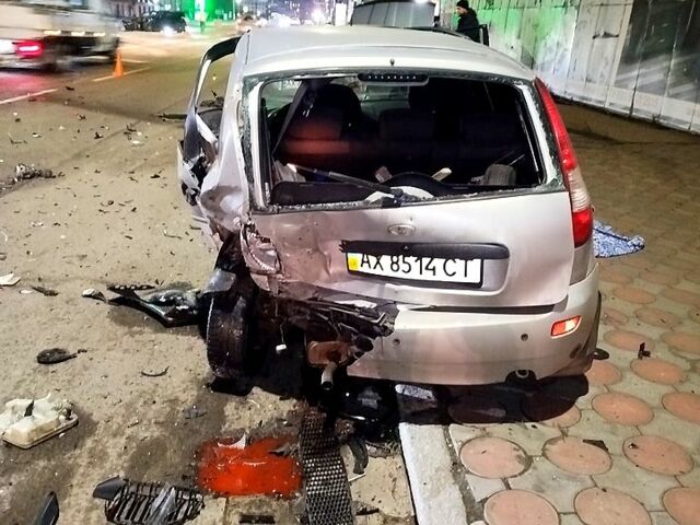 ВАЗ Kalina, объемом двигателя 1.6 л и пробегом 300 тыс. км за 1500 $, фото 12 на Automoto.ua