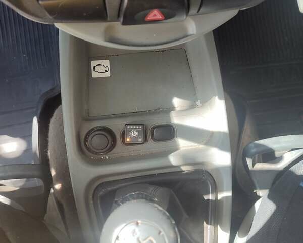 ВАЗ Калина, объемом двигателя 1.6 л и пробегом 220 тыс. км за 2700 $, фото 9 на Automoto.ua