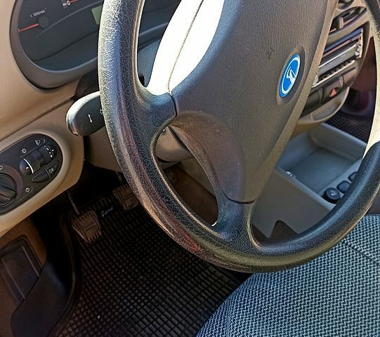 ВАЗ Kalina, объемом двигателя 16 л и пробегом 77 тыс. км за 2600 $, фото 4 на Automoto.ua