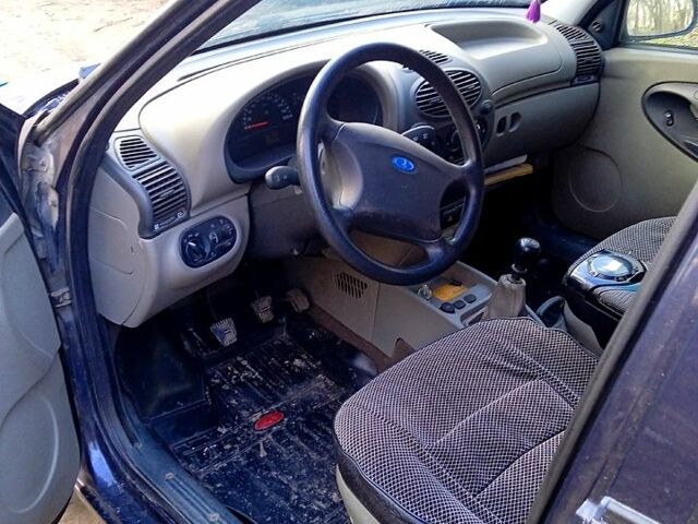 ВАЗ Kalina, объемом двигателя 16 л и пробегом 150 тыс. км за 2200 $, фото 5 на Automoto.ua