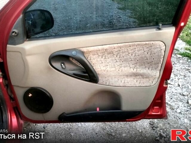 ВАЗ Kalina, объемом двигателя 1.6 л и пробегом 0 тыс. км за 1400 $, фото 11 на Automoto.ua