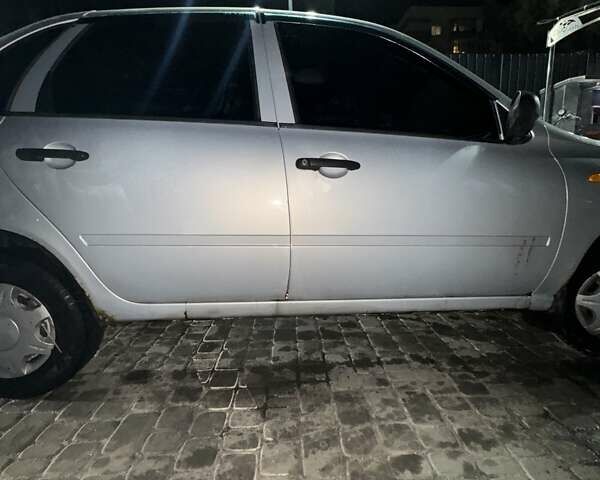 ВАЗ Калина, объемом двигателя 1.6 л и пробегом 156 тыс. км за 1900 $, фото 4 на Automoto.ua