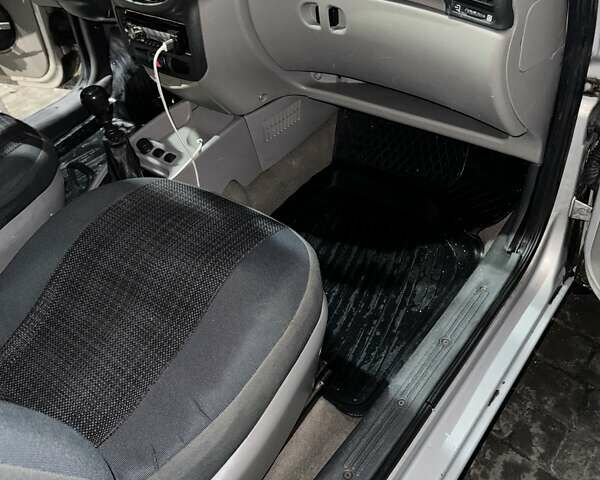 ВАЗ Калина, объемом двигателя 1.6 л и пробегом 156 тыс. км за 1900 $, фото 16 на Automoto.ua