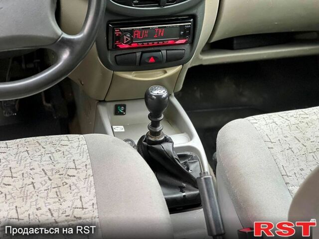 ВАЗ Kalina, объемом двигателя 1.6 л и пробегом 100 тыс. км за 2200 $, фото 11 на Automoto.ua