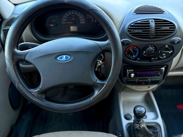 ВАЗ Kalina, объемом двигателя 1.6 л и пробегом 124 тыс. км за 2350 $, фото 7 на Automoto.ua