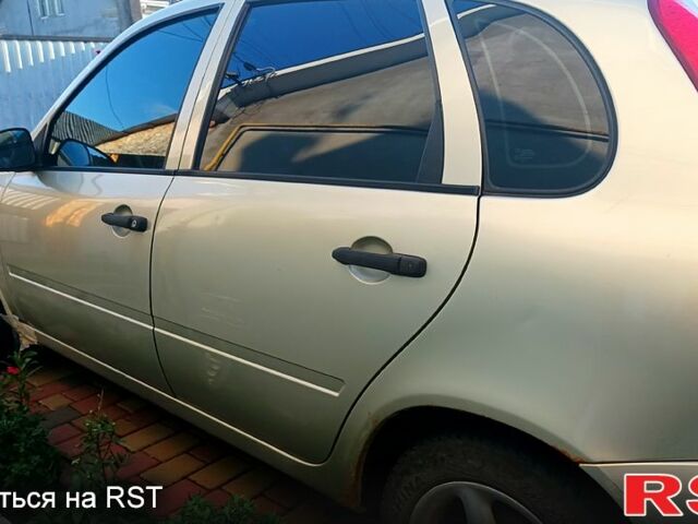 Желтый ВАЗ Kalina, объемом двигателя 1.6 л и пробегом 116 тыс. км за 1850 $, фото 2 на Automoto.ua