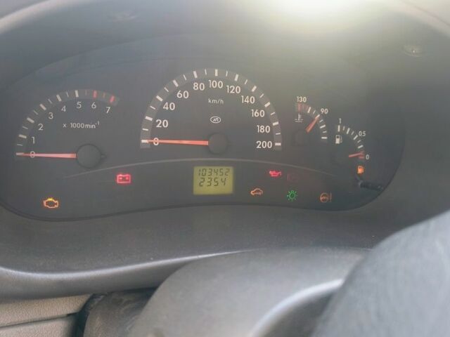 ВАЗ Калина 2007 в Белой Церкве на Automoto.ua Желтый ВАЗ Калина, объемом двигателя 1.6 л и пробегом 103 тыс. км за 1900 $, фото 5 на Automoto.ua