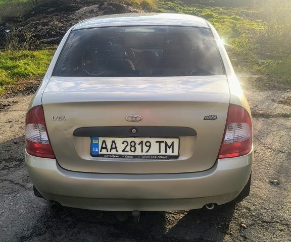 ВАЗ Калина 2007 в Белой Церкве на Automoto.ua Желтый ВАЗ Калина, объемом двигателя 1.6 л и пробегом 103 тыс. км за 1900 $, фото 3 на Automoto.ua