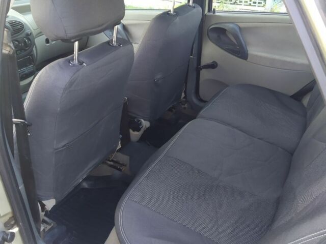 Желтый ВАЗ Калина, объемом двигателя 1.4 л и пробегом 140 тыс. км за 1500 $, фото 6 на Automoto.ua