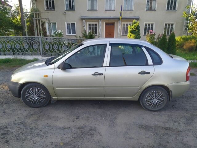 Желтый ВАЗ Калина, объемом двигателя 1.4 л и пробегом 140 тыс. км за 1500 $, фото 3 на Automoto.ua