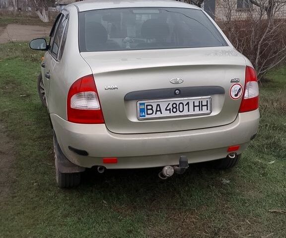 Жовтий ВАЗ Калина, об'ємом двигуна 1.6 л та пробігом 140 тис. км за 1800 $, фото 2 на Automoto.ua