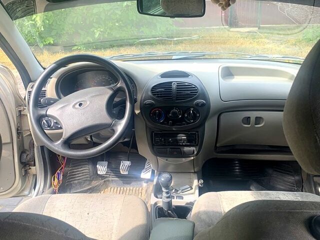 Серый ВАЗ Kalina, объемом двигателя 1.6 л и пробегом 0 тыс. км за 1250 $, фото 6 на Automoto.ua