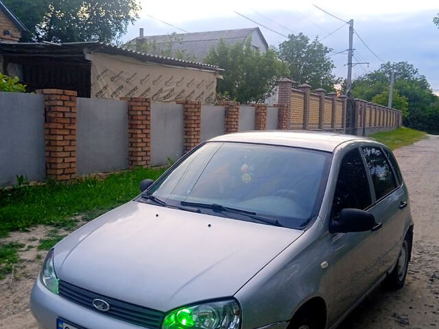 Серый ВАЗ Kalina, объемом двигателя 1.6 л и пробегом 155 тыс. км за 1500 $, фото 1 на Automoto.ua